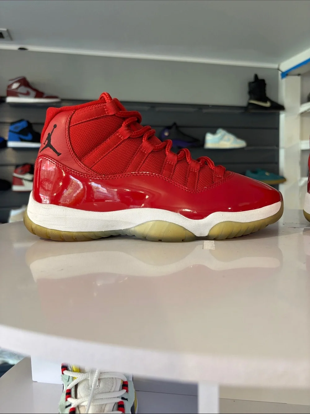 Air Jordan 11 Retro Mens Size 8